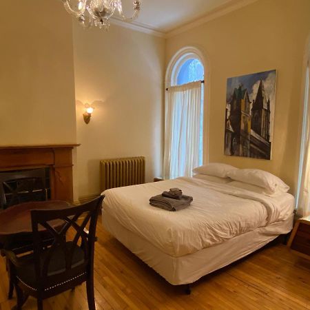 Gold Door Inn Оттава Экстерьер фото